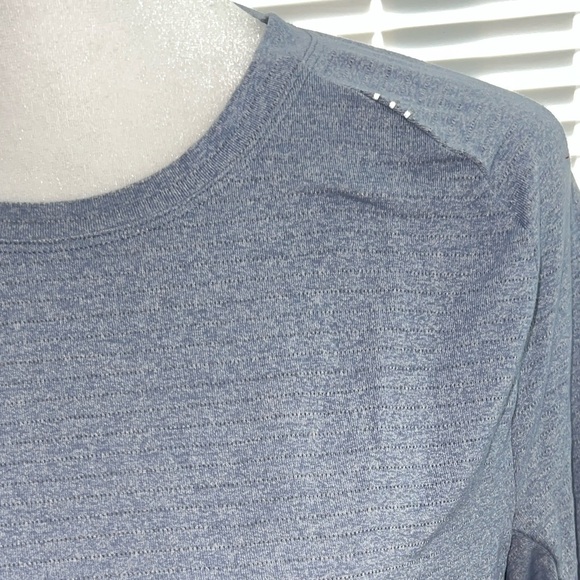 Lululemon Athletica Light Blue Short Sleeve Tee - Picture 8 of 12